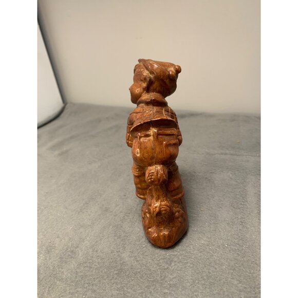 Vintage Faux Wood Wee Willie Winkie Boy Figurine Nursey Rhyme 1960s - Picture 2 of 9